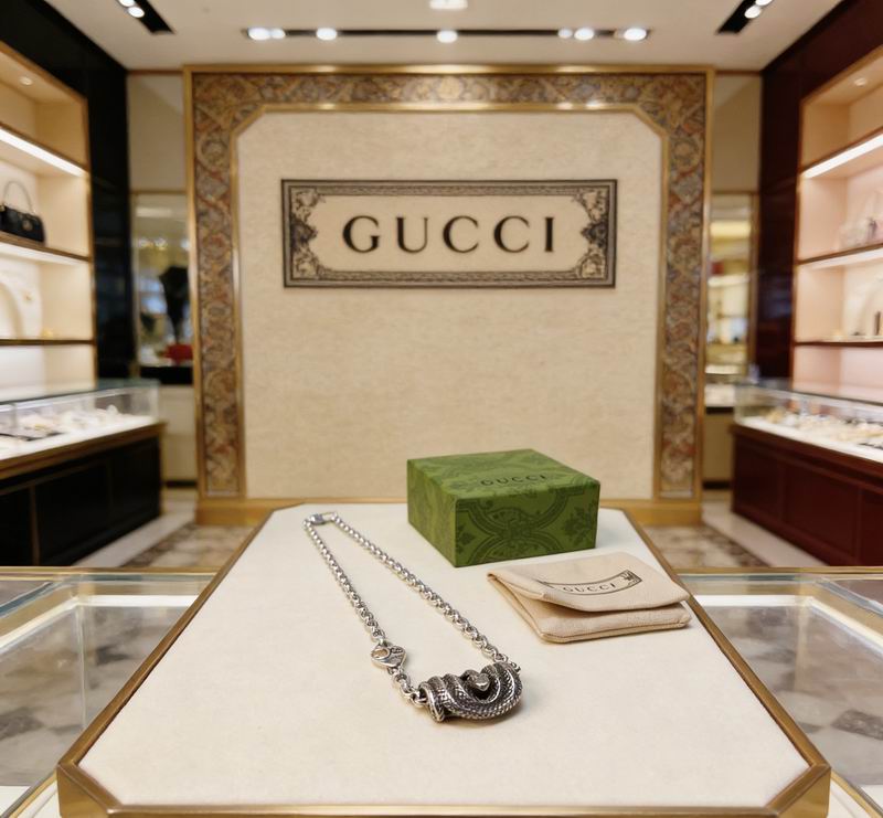 Gucci Necklace 03yxs272